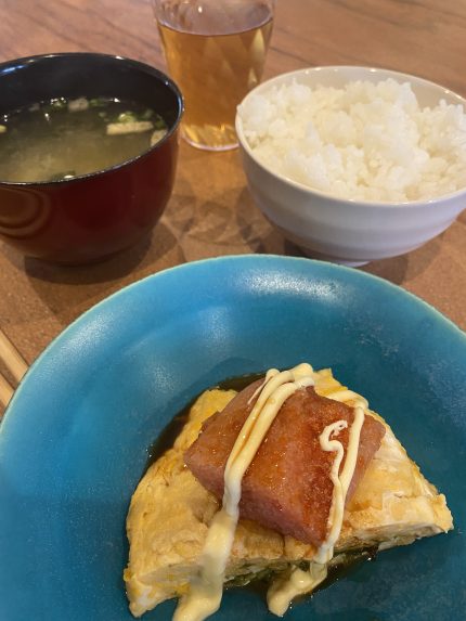 今日のランチ：ぜいたく博多の明太子定食！