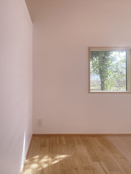 窓からの景色と木漏れ日が気持ちのいい11月完成見学会のお家