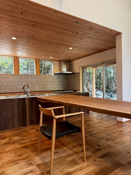 3月【完成見学会】の現場：完成に近づいてきています！